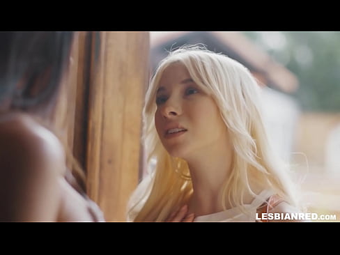 ❤️ Jenta kommer hjem noen måneder senere og ender opp med å spise stemorens fitte ️ Sexvideo ved no.mrpornogratis.ru