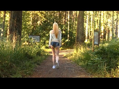 ❤️ Vakker kvinne beveger seg sakte, ikke nakenvideo ️ Sexvideo ved no.mrpornogratis.ru