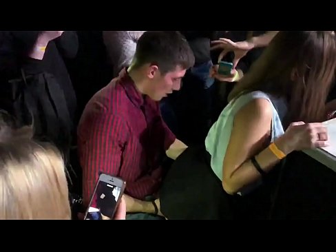 ❤️ Ekte sex på en russisk nattklubb. 18 år gammel russisk jente i anus og vagina knullet på en nattklubb ️ Sexvideo ved no.mrpornogratis.ru